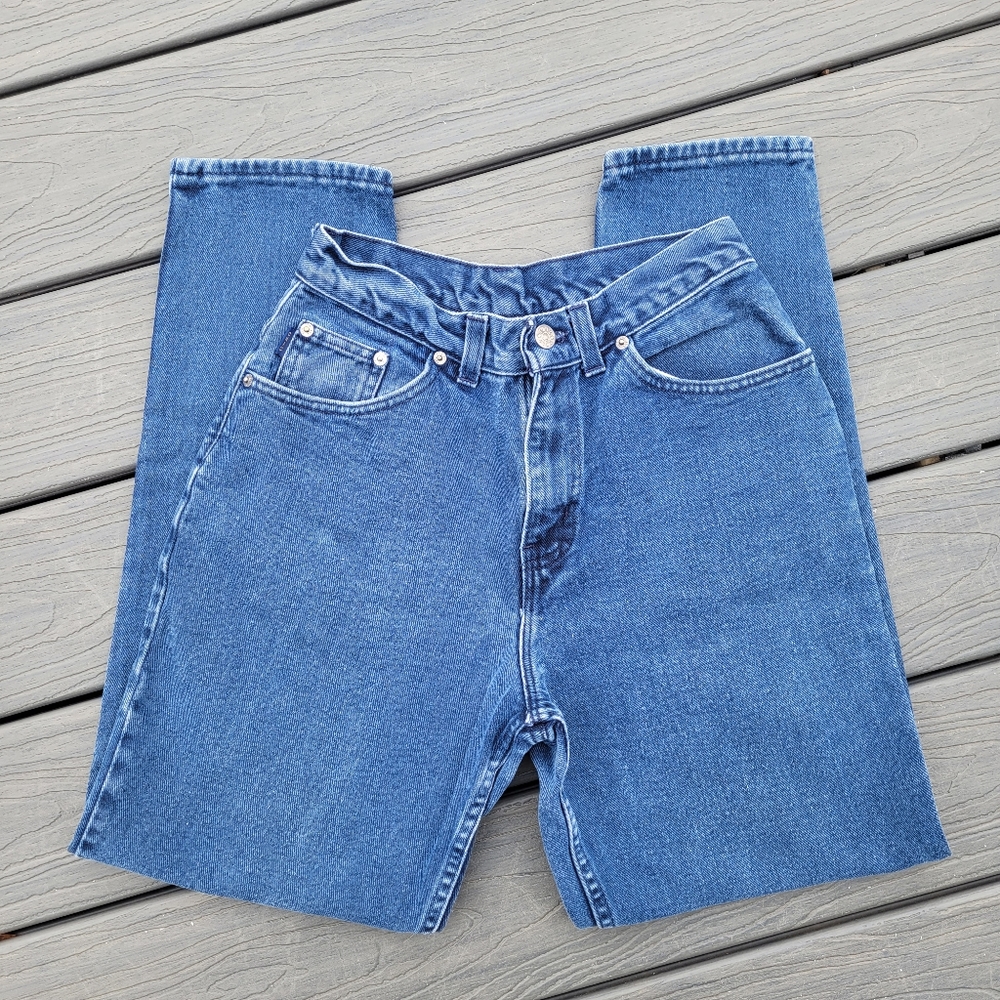 Chic Vintage High Rise Mom Jeans